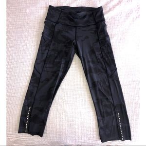 LULULEMON Fast and Free Crop 19" Size 6